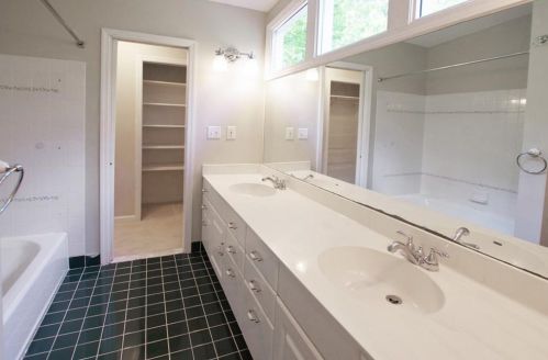 1432 Cornell Rd, Atlanta GA  30306-2403 exterior