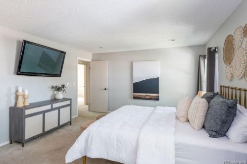 1466 Kittredge St, Denver CO  80017-4008 exterior