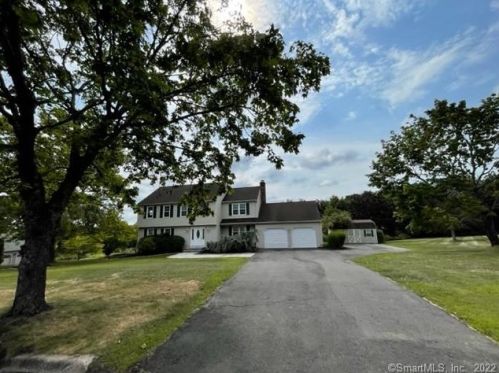 5 Susan Dr, Wallingford, CT 06492-1939