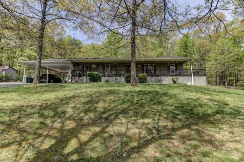 770 Purgatory Mountain Rd, Lithia, VA 24066-4349