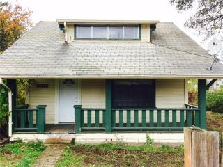 8602 Thompson Ave, Tacoma WA  98444-4468 exterior