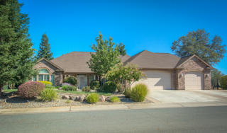 1526 Gold Hills Dr, Redding, CA 96003-9705
