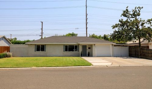 1812 Elmhurst Dr, Modesto, CA 95350-3062