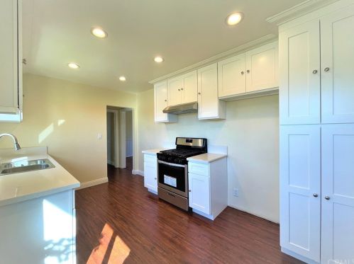 4430 Sunflower Ave, Covina, CA 91724-2327