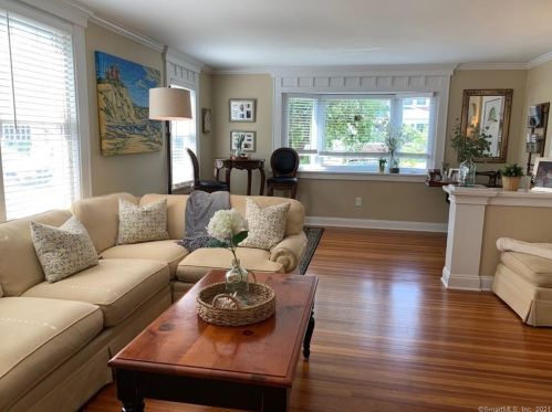 25 Myrtle St, Norwalk, CT 06855-1315