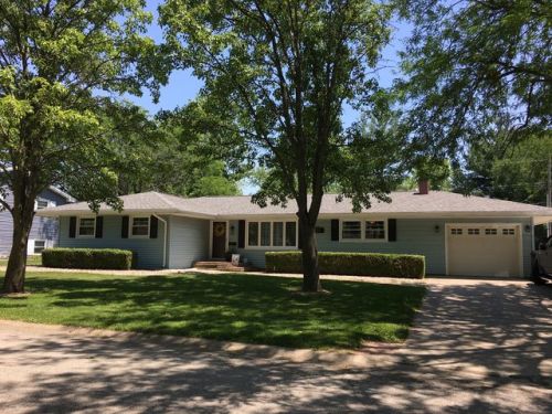 824 Franklin St, Charleston, IL 61920-3129