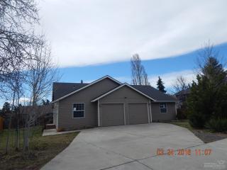 1624 Rimrock Way, Eagle Crest OR  97756-8656 exterior