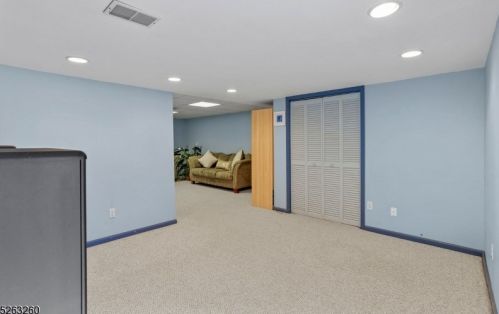 20 Grant Way, Princeton NJ  08540-1600 exterior