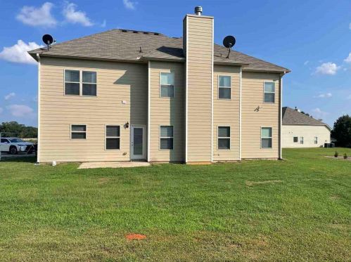 400 Hampton Ct, Porterdale, GA 30016-1624
