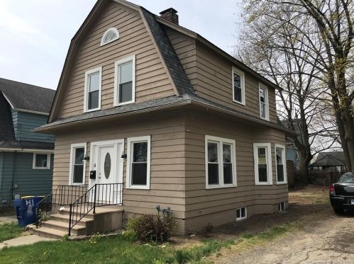 41 Oakland Ave, Waterbury, CT 06710-1439