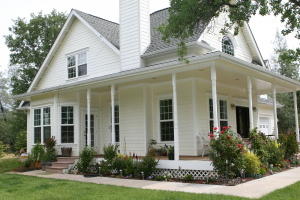 13688 Hilford Ln, Redding, CA 96003-7009