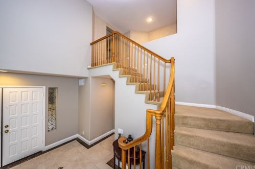 1098 Rexford Ln, Anaheim CA  92808-2333 exterior