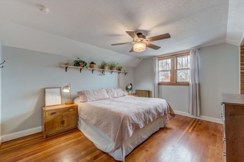 1207 Charlton St, Saint Paul MN  55118-2922 exterior