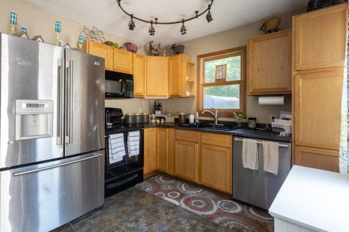 6852 225th Ln, Stacy, MN 55079-9373