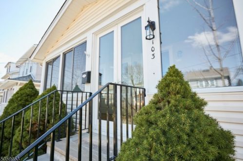 103 Davis Ave, Bloomfield, NJ 07003-4139