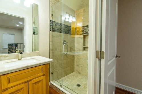 639 Tj Wright St, Angleton TX 77515-4355 exterior