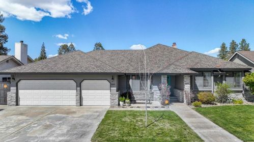 2665 Hawkeye Ave, Turlock CA  95380-2950 exterior