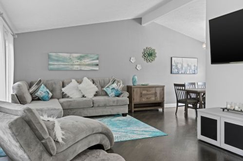 528 Ca Crest Dr, Joliet, IL 60404-9729