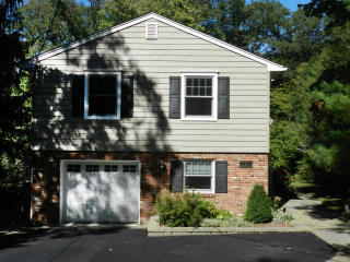 21 Freeman Ln, Parsippany, NJ 07834-1418