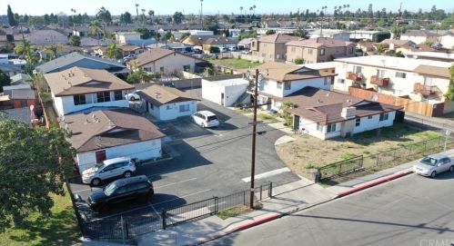 10605 Lowden St, Stanton, CA 90680-2017