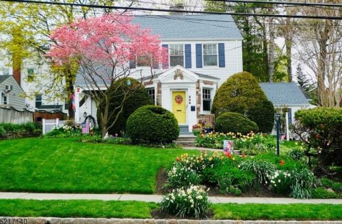 404 Elmwood Ave, Maplewood NJ  07040-1735 exterior
