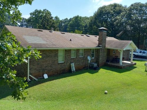 667 Garner Rd, Lilburn, GA 30047-5322