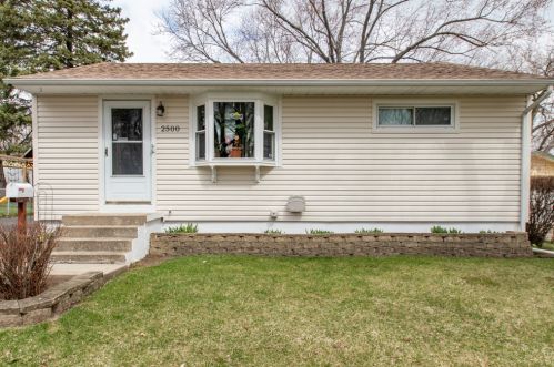 2500 Dakota Rd, Waukegan, IL 60087-4623
