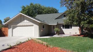 467 Klamath Dr, Vacaville, CA 95687-5818