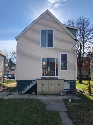 6729 31st St, Forest View, IL 60402-3142