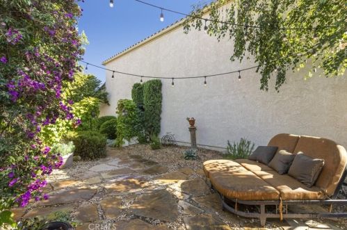 814 Links Vw Dr, Simi Valley CA 93065-6654 exterior