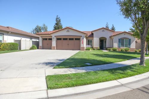 1221 Maple Hill Ct, Manteca, CA 95336-5125