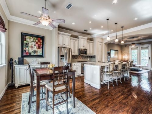 4233 Haskell Dr, Carrollton TX 75010-4280 exterior