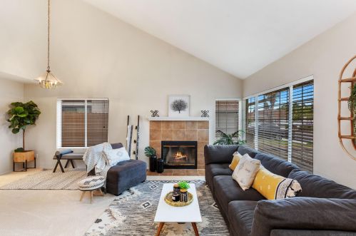 748 Rivertree Dr, Oceanside, CA 92058-7417