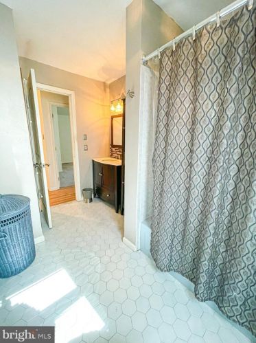 2245 52 St, Philadelphia PA 19131-2312 exterior