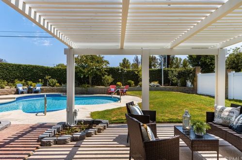 6298 Woodsboro Ave, Anaheim CA  92807-2347 exterior