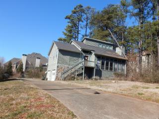 2697 Forest Way, Marietta GA  30066-1478 exterior