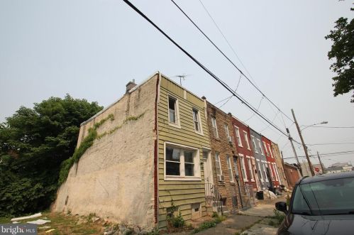 824 49th St, Philadelphia, PA 19139-1708