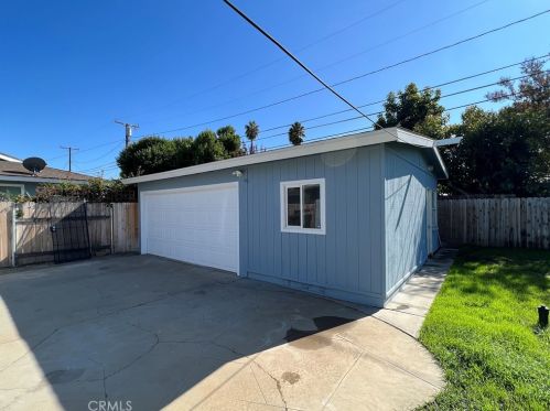 4670 Jarvis St, Riverside, CA 92506-1929