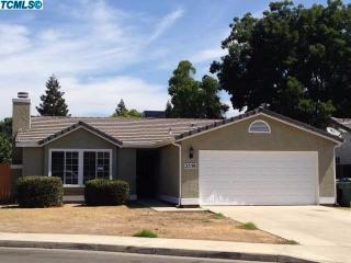 2338 Harold Ct, Visalia, CA 93291-3100