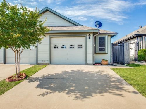 5023 Mountain Spring Trl, Fort Worth TX  76123-2884 exterior