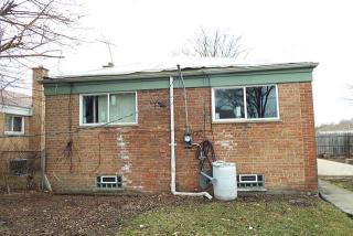 101 Rice Ave, Bellwood, IL 60104-1240