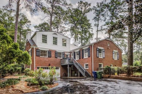 2 Emma Ln, Atlanta GA  30342-3836 exterior