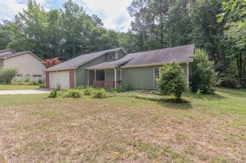10934 Clearwater Dr, Hampton, GA 30228-2613