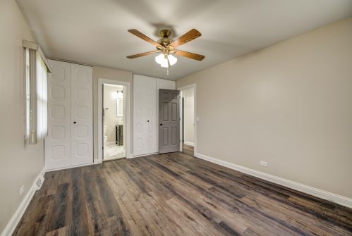 439 Rothbury Dr, Lemont IL  60440-2249 exterior