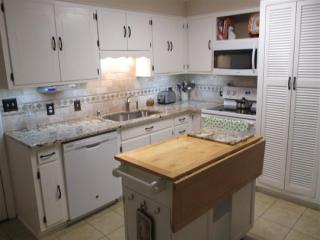 804 Alpine Dr, Seneca, SC 29672-7531