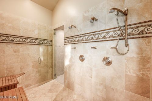 5872 Mtn Rnch Dr, Park City UT 84098-6177 exterior