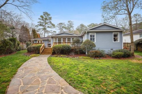 4680 Hitching Post Trl, Atlanta GA  30342-2816 exterior