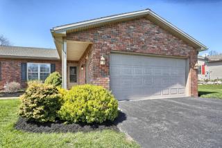 37 Ridge Ave, Carlisle PA  17013-8127 exterior