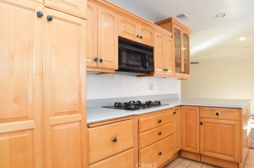 915 Hilda St, Anaheim CA  92806-4844 exterior