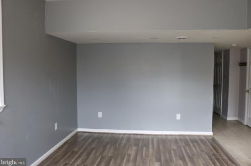 204 Walnut St, Hanover PA 17331-2534 exterior